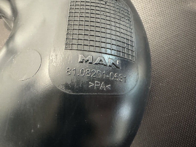 MAN air intake pipe - Впускна труба в категорії Вантажівки: фото 3 MAN air intake pipe - Впускна труба в категорії Вантажівки: фото 3