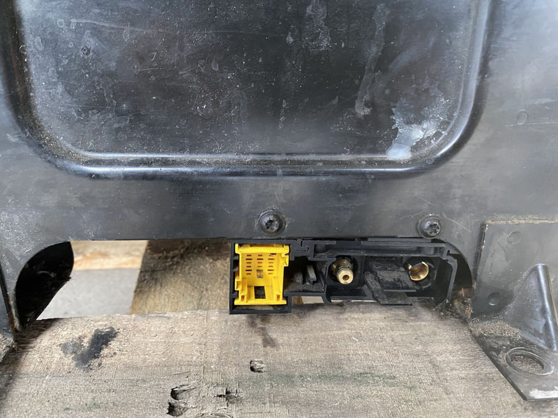 Mercedes-Benz MP4 actros - Сидіння в категорії Вантажівки: фото 4 Mercedes-Benz MP4 actros - Сидіння в категорії Вантажівки: фото 4