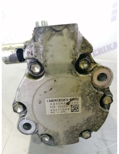 Mercedes-Benz Power Steering Pump - Насос гідропідсилювача в категорії Вантажівки: фото 1 Mercedes-Benz Power Steering Pump - Насос гідропідсилювача в категорії Вантажівки: фото 1