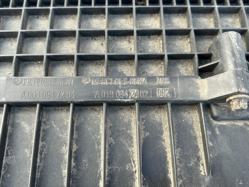 Mercedes-Benz air filter box - Салонний фільтр в категорії Вантажівки: фото 3 Mercedes-Benz air filter box - Салонний фільтр в категорії Вантажівки: фото 3