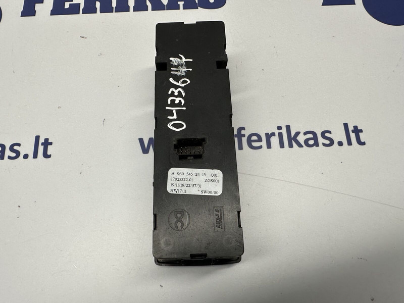 Mercedes-Benz passenger door, window control - Приладова панель в категорії Вантажівки: фото 2 Mercedes-Benz passenger door, window control - Приладова панель в категорії Вантажівки: фото 2