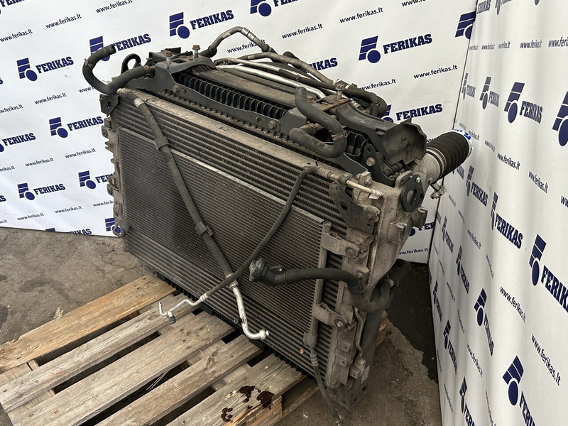 Mercedes-Benz radiators set - Радіатор в категорії Вантажівки: фото 3 Mercedes-Benz radiators set - Радіатор в категорії Вантажівки: фото 3