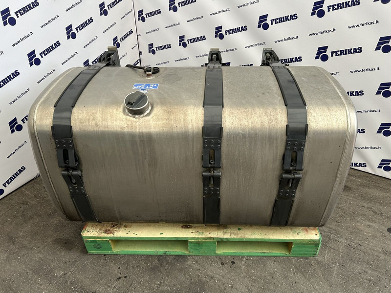 Scania Scania R 575L complete fuel tank 700x725x1340 - Паливний бак в категорії Вантажівки: фото 1 Scania Scania R 575L complete fuel tank 700x725x1340 - Паливний бак в категорії Вантажівки: фото 1