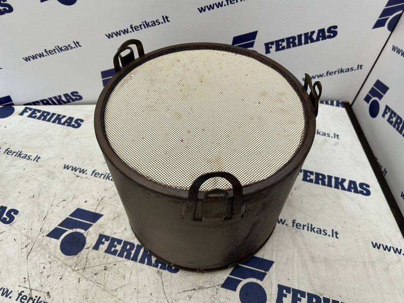 Scania exhaust catalyst particulate filter - Вихлопна система в категорії Вантажівки: фото 3 Scania exhaust catalyst particulate filter - Вихлопна система в категорії Вантажівки: фото 3