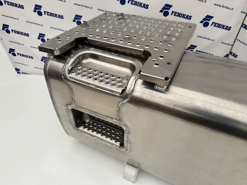 Volvo New aluminum fuel tank 770L - Паливний бак в категорії Вантажівки: фото 4 Volvo New aluminum fuel tank 770L - Паливний бак в категорії Вантажівки: фото 4