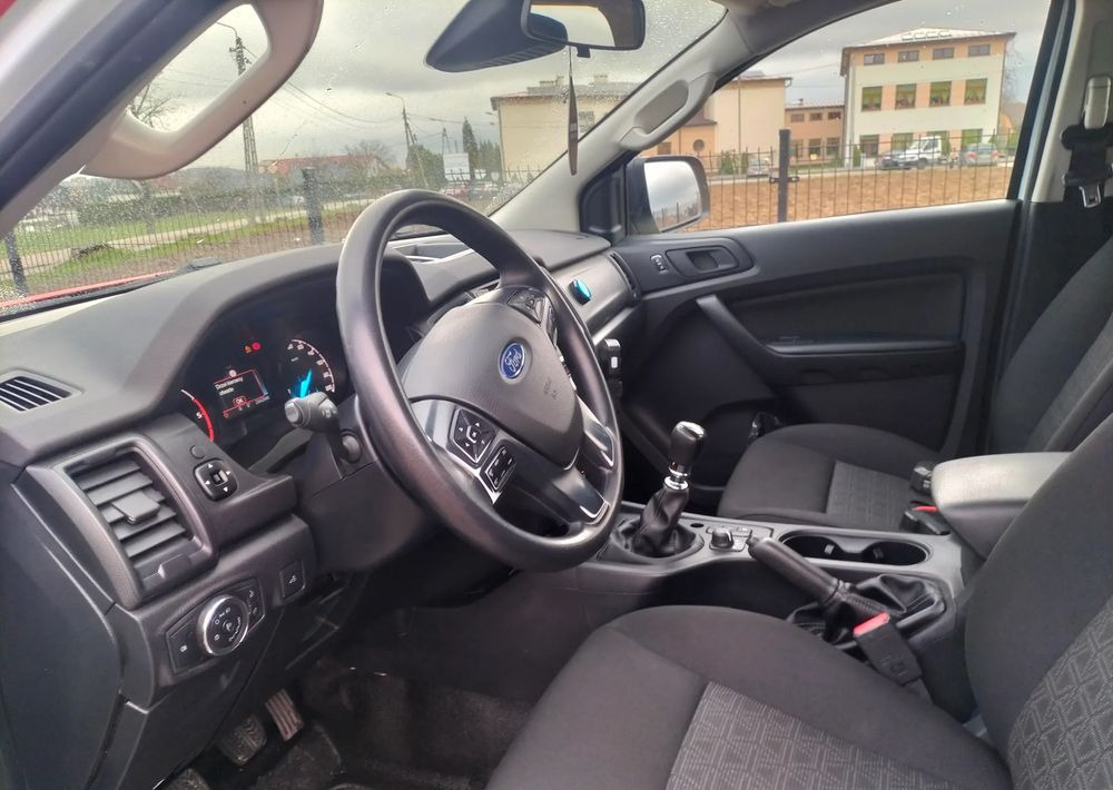 Пікап Ford Ranger 4x4 2.0 TDCI Straż strażacki pożarniczy ratowniczy pickup (Amarok, Navara, L200, Hilux): фото 16 Пікап Ford Ranger 4x4 2.0 TDCI Straż strażacki pożarniczy ratowniczy pickup (Amarok, Navara, L200, Hilux): фото 16