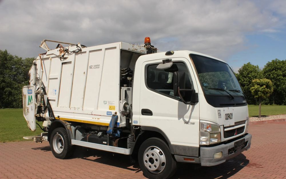 Mitsubishi CANTER 7C15 - Сміттєвози: фото 1 Mitsubishi CANTER 7C15 - Сміттєвози: фото 1