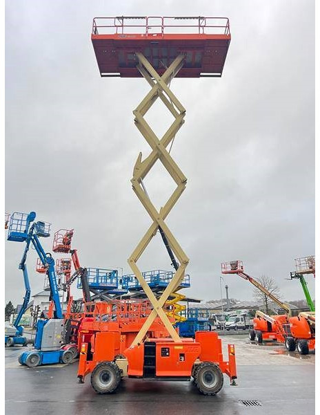 Ножичний підйомник JLG 4394 RT diesel 4x4 15m (1747): фото 13 Ножичний підйомник JLG 4394 RT diesel 4x4 15m (1747): фото 13