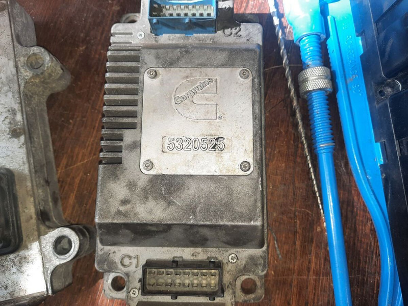 Cummins 239Kvt - Блок управління: фото 2 Cummins 239Kvt - Блок управління: фото 2