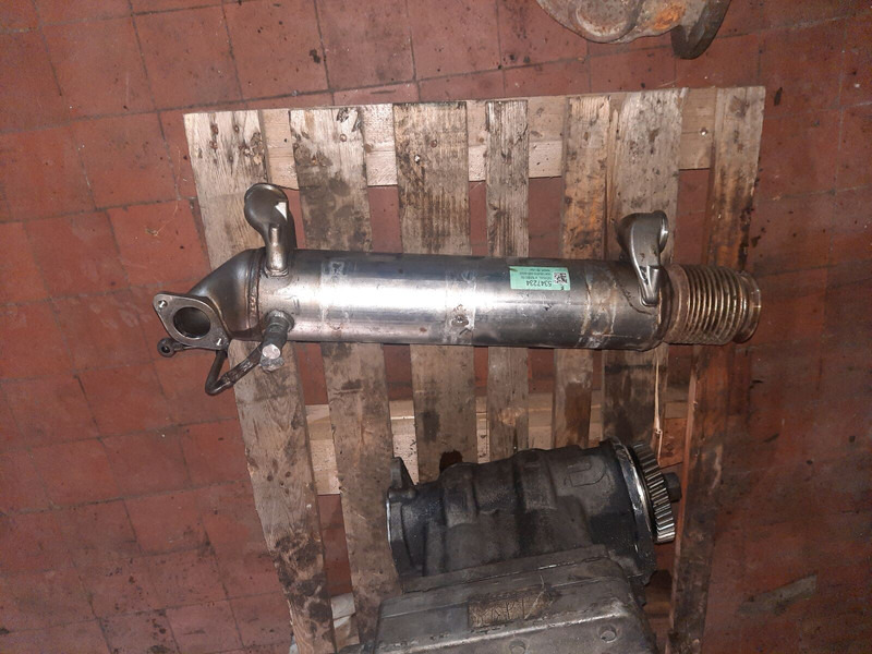 Cummins ISL egr Cooler - Вихлопна система: фото 2 Cummins ISL egr Cooler - Вихлопна система: фото 2