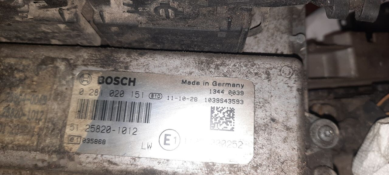 MAN BOSCH 0281001521. 0261200173 \ 020600009 1730575 MAN - Блок управління в категорії Автобуси: фото 2 MAN BOSCH 0281001521. 0261200173 \ 020600009 1730575 MAN - Блок управління в категорії Автобуси: фото 2