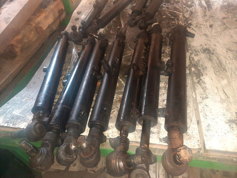 Scania цилиндр гидралический - Рульове управління: фото 2 Scania цилиндр гидралический - Рульове управління: фото 2