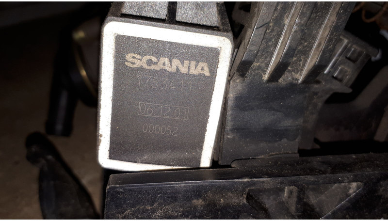 Scania педаль газа - Двигун та запчастини: фото 2 Scania педаль газа - Двигун та запчастини: фото 2