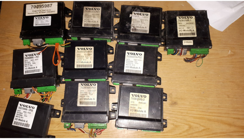 Volvo 20744283-01 .20514900-03. 20585155-P02/20554489-P04/.2050318 - Блок управління: фото 1 Volvo 20744283-01 .20514900-03. 20585155-P02/20554489-P04/.2050318 - Блок управління: фото 1