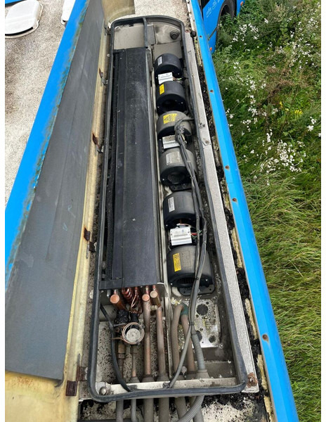 Volvo b12 - Частина системи кондиціонування: фото 3 Volvo b12 - Частина системи кондиціонування: фото 3