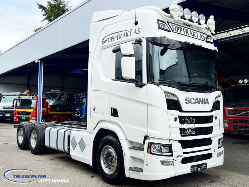 Scania R650 V8 NGS 6x4, Standclima, PTO, Retarder - Вантажівка шасі: фото 1 Scania R650 V8 NGS 6x4, Standclima, PTO, Retarder - Вантажівка шасі: фото 1