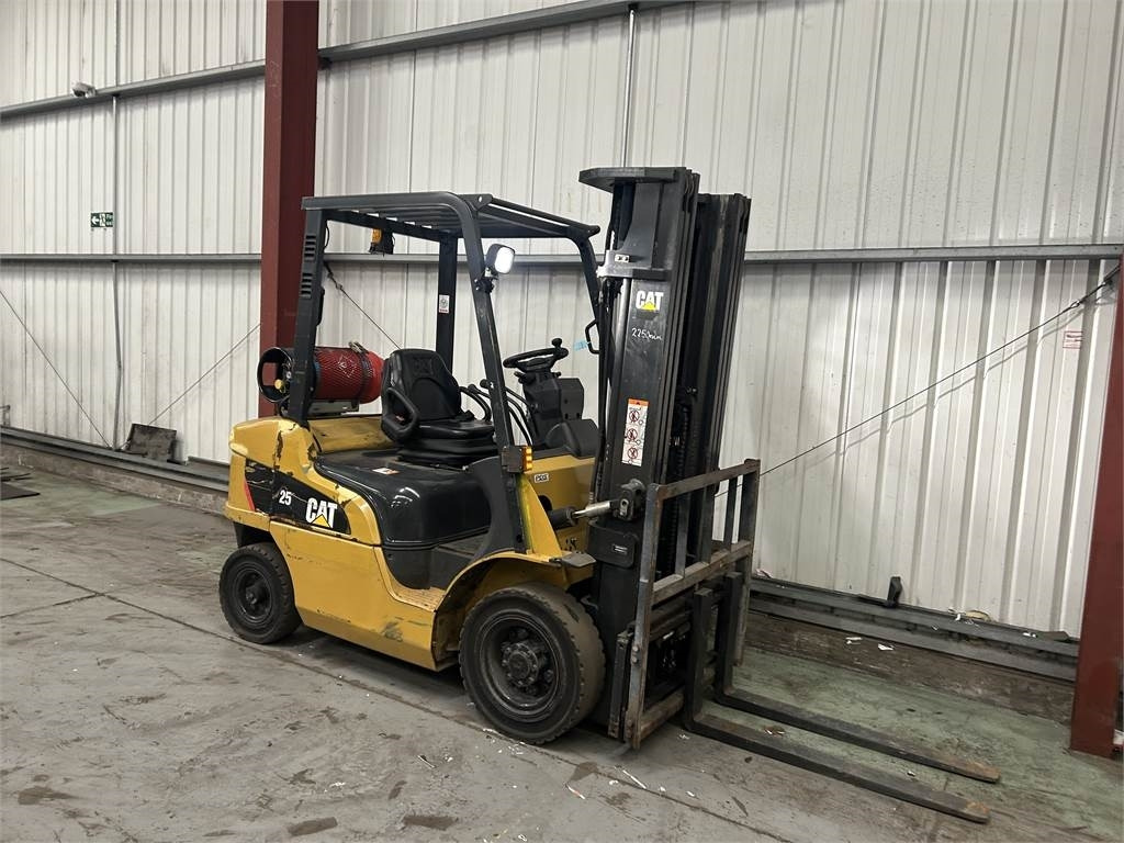 CAT GP25NT - Газовий навантажувач: фото 4 CAT GP25NT - Газовий навантажувач: фото 4