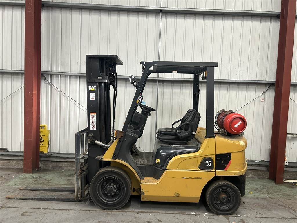 CAT GP25NT - Газовий навантажувач: фото 1 CAT GP25NT - Газовий навантажувач: фото 1