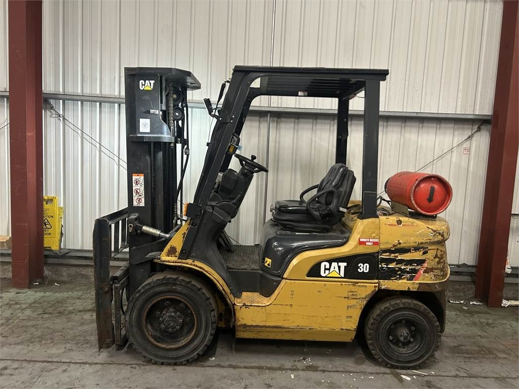 CAT GP30NT - Газовий навантажувач: фото 1 CAT GP30NT - Газовий навантажувач: фото 1