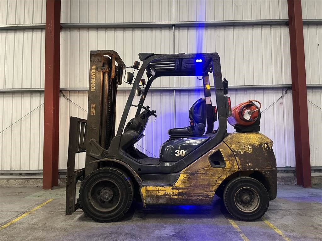 Komatsu FG30T-17 - Газовий навантажувач: фото 1 Komatsu FG30T-17 - Газовий навантажувач: фото 1