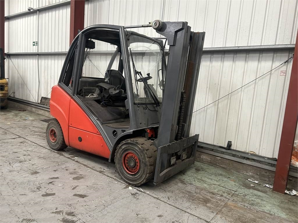 Linde H30D - Дизельний навантажувач: фото 4 Linde H30D - Дизельний навантажувач: фото 4