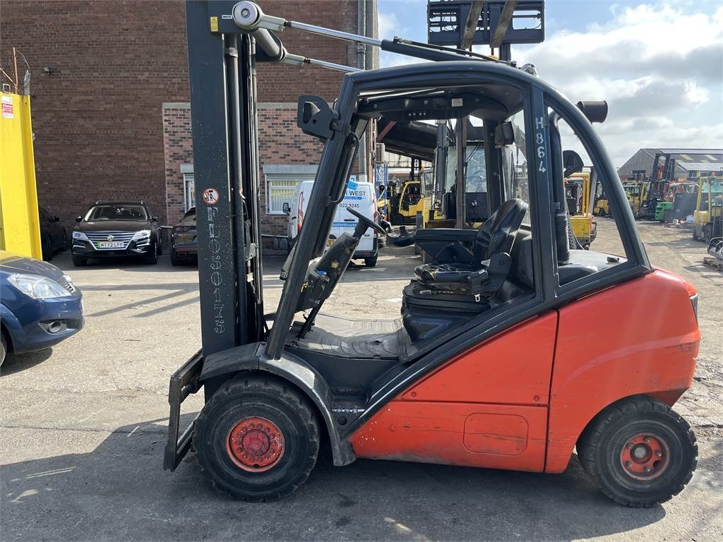 Linde H30D - Дизельний навантажувач: фото 1 Linde H30D - Дизельний навантажувач: фото 1