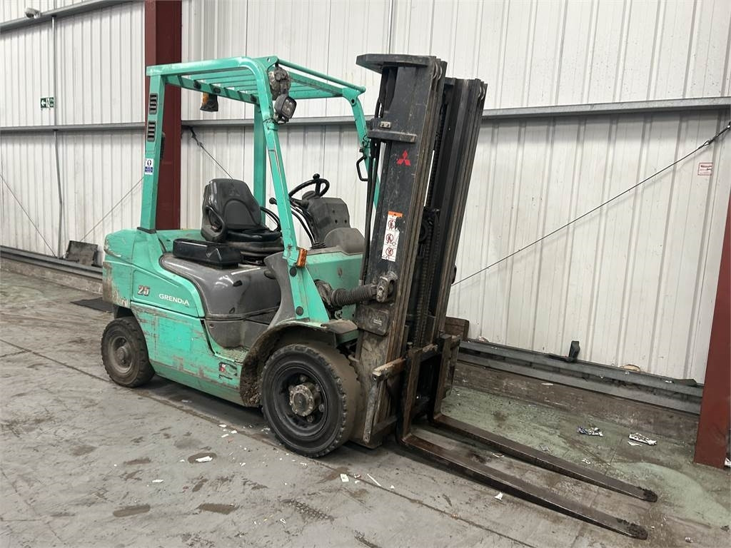 Mitsubishi FD25NT - Дизельний навантажувач: фото 4 Mitsubishi FD25NT - Дизельний навантажувач: фото 4