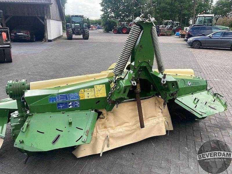 Krone Easy Cut B 1000 CV - EC F 320 CV - Косарка: фото 4 Krone Easy Cut B 1000 CV - EC F 320 CV - Косарка: фото 4