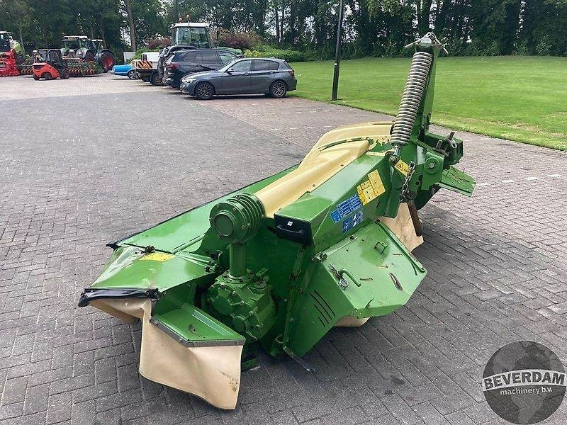 Krone Easy Cut B 1000 CV - EC F 320 CV - Косарка: фото 3 Krone Easy Cut B 1000 CV - EC F 320 CV - Косарка: фото 3
