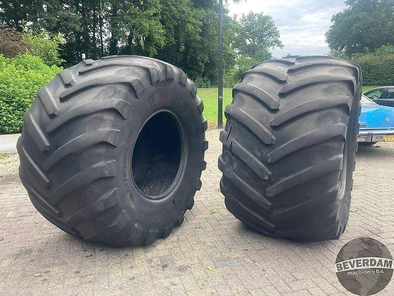 Michelin MEGA BIB 1050/50R32 - Шина в категорії Сільськогосподарська техніка: фото 1 Michelin MEGA BIB 1050/50R32 - Шина в категорії Сільськогосподарська техніка: фото 1