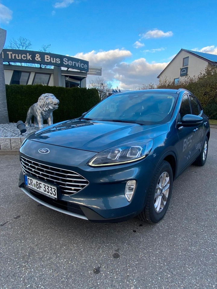 Ford Kuga Titanium 4X4 AWD - Позашляховик: фото 1 Ford Kuga Titanium 4X4 AWD - Позашляховик: фото 1