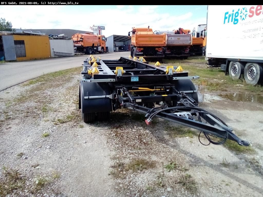 Hüffermann Vario-Carrier HMA 2424 ZB 3-Achs für Absetzmulde - Причіп мультиліфт/ Бункеровоз: фото 1 Hüffermann Vario-Carrier HMA 2424 ZB 3-Achs für Absetzmulde - Причіп мультиліфт/ Бункеровоз: фото 1