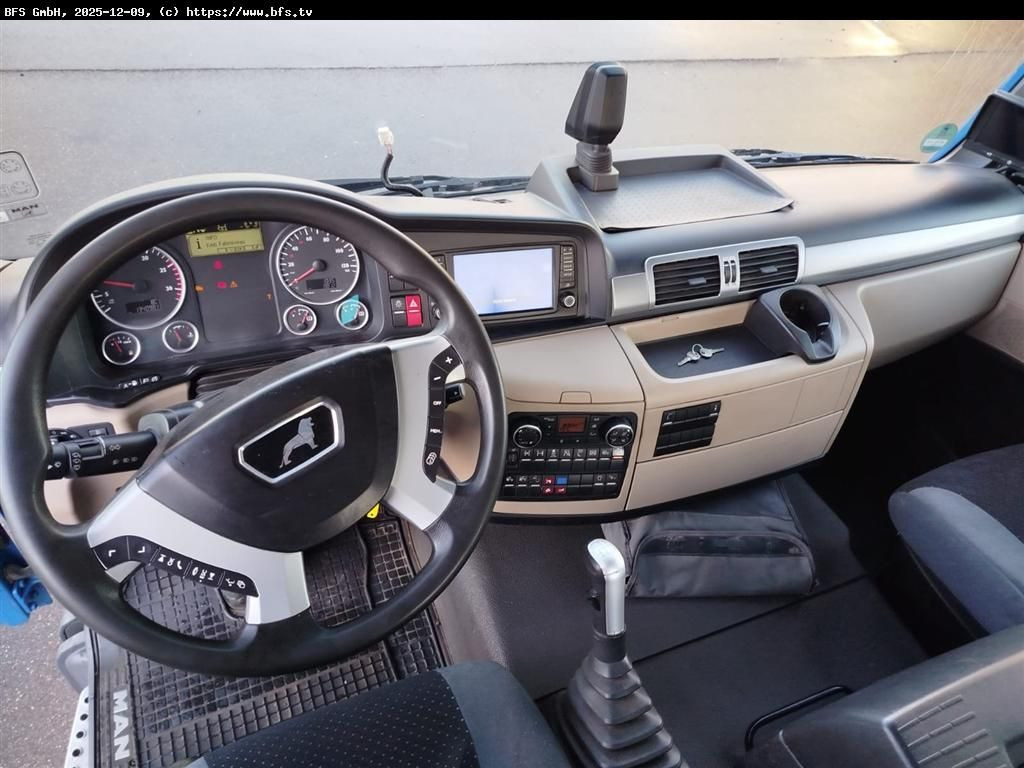 MAN TGS 26.500 6x4 BL Unfall-Fahrzeug! Instandgesetz - Гаковий мультиліфт вантажівка: фото 4 MAN TGS 26.500 6x4 BL Unfall-Fahrzeug! Instandgesetz - Гаковий мультиліфт вантажівка: фото 4