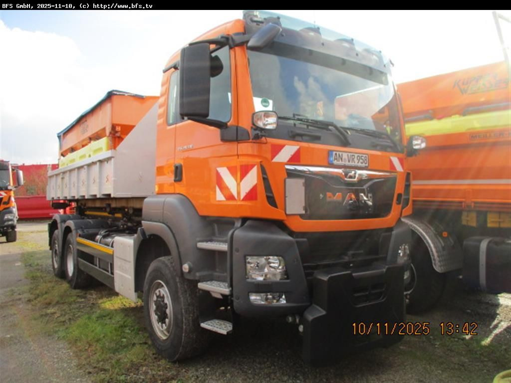 MAN TGS 28.510 6x4-4BL Winterdienst, Meiller - Гаковий мультиліфт вантажівка: фото 1 MAN TGS 28.510 6x4-4BL Winterdienst, Meiller - Гаковий мультиліфт вантажівка: фото 1