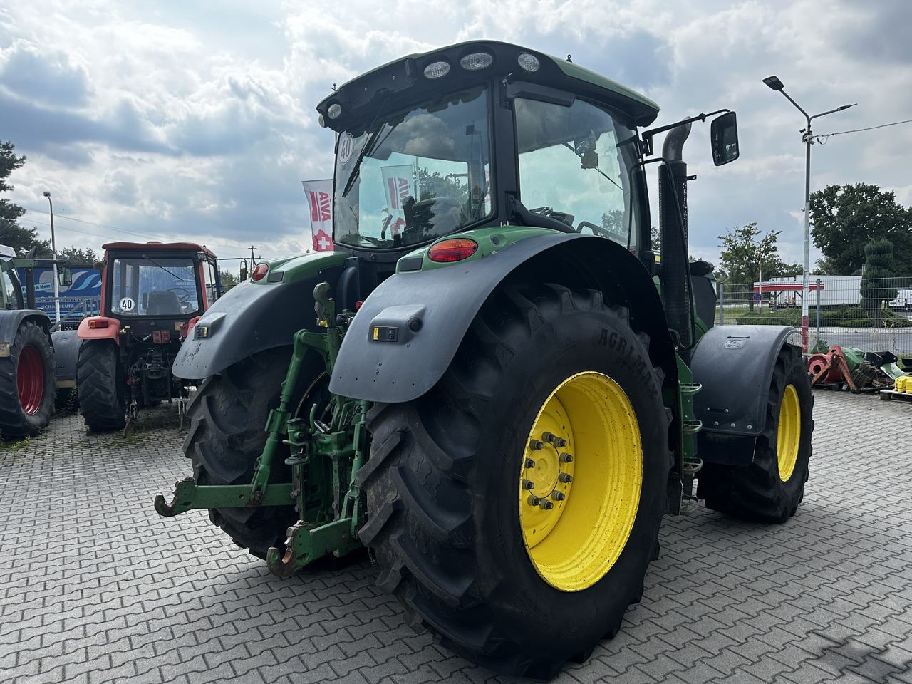 John Deere 6195R - Трактор: фото 2 John Deere 6195R - Трактор: фото 2