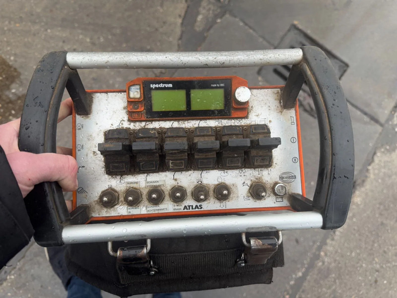 Atlas 240.2E-A3 + REMOTE CONTROL + 5E & 6E FUNCTIE 240.2E-A3 в лізинг Atlas 240.2E-A3 + REMOTE CONTROL + 5E & 6E FUNCTIE 240.2E-A3: фото 8 Atlas 240.2E-A3 + REMOTE CONTROL + 5E & 6E FUNCTIE 240.2E-A3 в лізинг Atlas 240.2E-A3 + REMOTE CONTROL + 5E & 6E FUNCTIE 240.2E-A3: фото 8