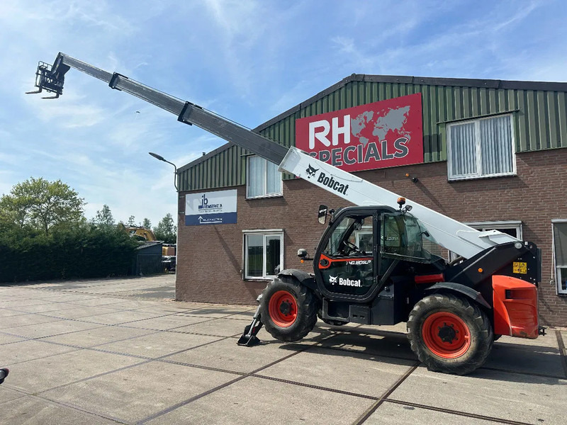 Bobcat T40.180 SLPB 31,CE, 3102 HOURS, 18 M , 4000KG 1200MM FORKS AIR CONDITIONER - Навантажувач телескопічний: фото 1 Bobcat T40.180 SLPB 31,CE, 3102 HOURS, 18 M , 4000KG 1200MM FORKS AIR CONDITIONER - Навантажувач телескопічний: фото 1