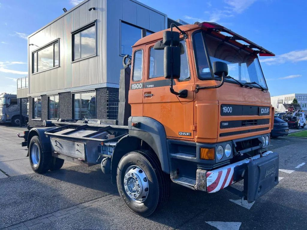 DAF 1900 TURBO 4X4 HOOKLIFT - Гаковий мультиліфт вантажівка: фото 3 DAF 1900 TURBO 4X4 HOOKLIFT - Гаковий мультиліфт вантажівка: фото 3