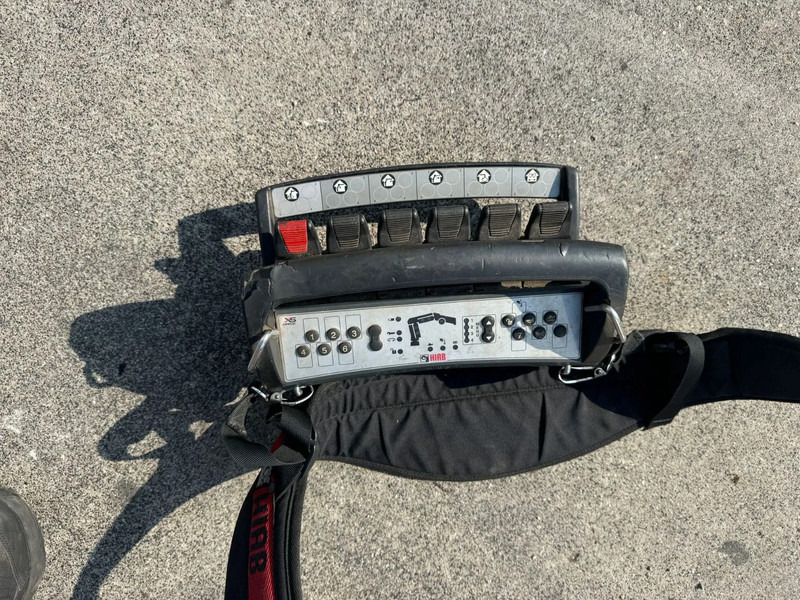 Вантажівка з маніпулятором DAF CF 85.360 8x2 + HIAB 422E8 REMOTE CONTROLE: фото 8