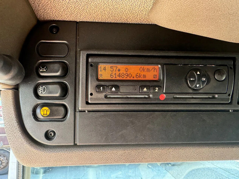 Вантажівка з маніпулятором DAF CF 85.360 8x2 + HIAB 422E8 REMOTE CONTROLE: фото 12