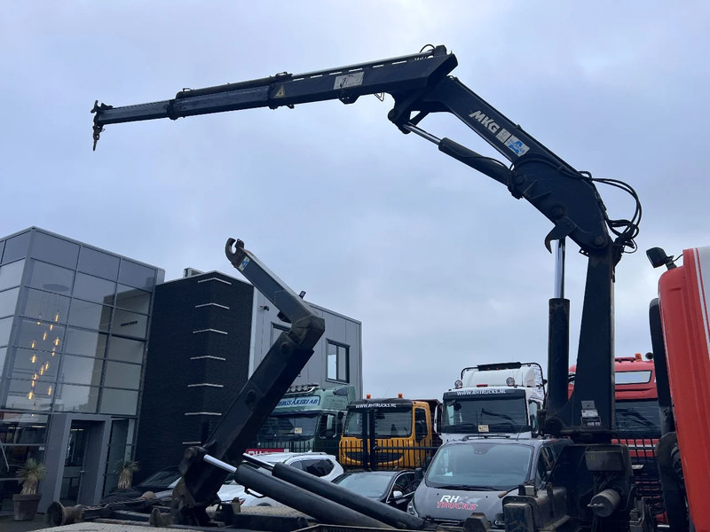 DAF CF 85.380 6X2 + MKG 141 A2 CRANE + 20 TON HOOKLIFT - EURO 3 - MANUAL GEAR - 10 TYRES - Гаковий мультиліфт вантажівка, Вантажівка з маніпулятором: фото 4 DAF CF 85.380 6X2 + MKG 141 A2 CRANE + 20 TON HOOKLIFT - EURO 3 - MANUAL GEAR - 10 TYRES - Гаковий мультиліфт вантажівка, Вантажівка з маніпулятором: фото 4