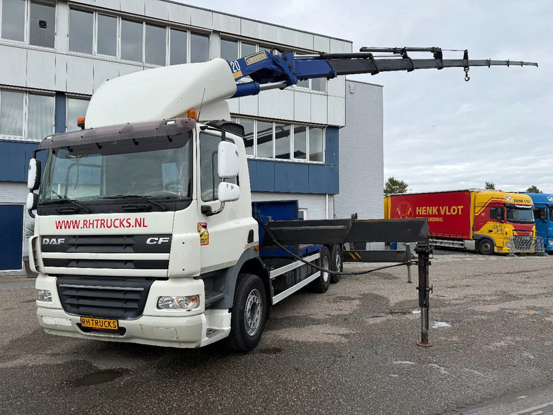 DAF CF 85 6X2 EURO 5 + HMF 37 TON/M + REMOTE CONTROL - Вантажівка з маніпулятором: фото 1 DAF CF 85 6X2 EURO 5 + HMF 37 TON/M + REMOTE CONTROL - Вантажівка з маніпулятором: фото 1