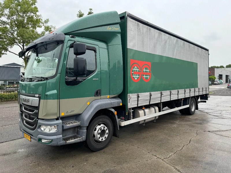 DAF LF 260 4X2 16T DHOLLANDIA LOAD LIFT - Тентована вантажівка: фото 1 DAF LF 260 4X2 16T DHOLLANDIA LOAD LIFT - Тентована вантажівка: фото 1