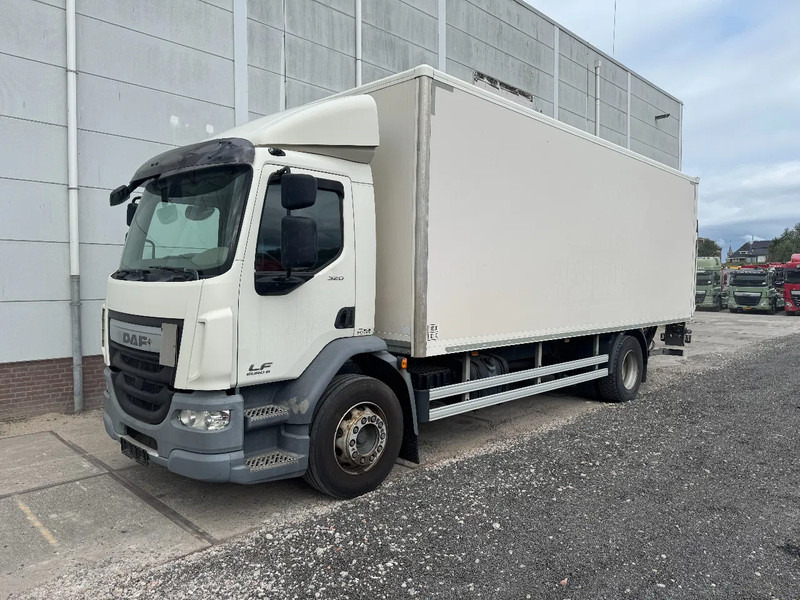 DAF LF 320 4X2 EURO 6 DHOLLANDIA LIFT BOX - Вантажівка з закритим кузовом: фото 1 DAF LF 320 4X2 EURO 6 DHOLLANDIA LIFT BOX - Вантажівка з закритим кузовом: фото 1
