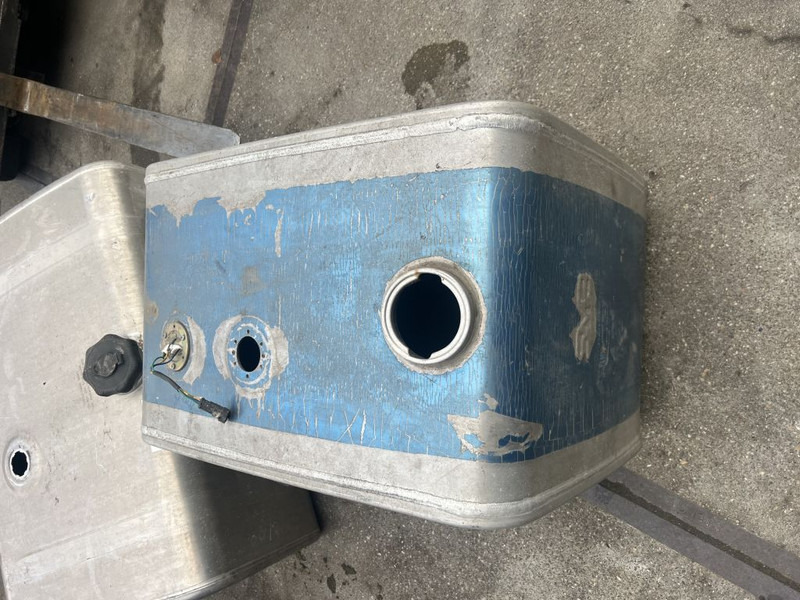 Diversen Hydrauliek tank l 70 b 45 h 62 - Гідравліка в категорії Вантажівки: фото 5 Diversen Hydrauliek tank l 70 b 45 h 62 - Гідравліка в категорії Вантажівки: фото 5