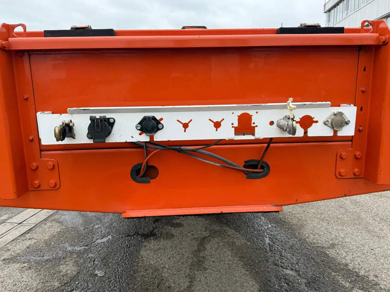 Низькорамна платформа напівпричіп ES-GE 2 AXLE STEERING,, 5 M EXTENDABLE, TUV TILL 206-06-2026: фото 15 Низькорамна платформа напівпричіп ES-GE 2 AXLE STEERING,, 5 M EXTENDABLE, TUV TILL 206-06-2026: фото 15