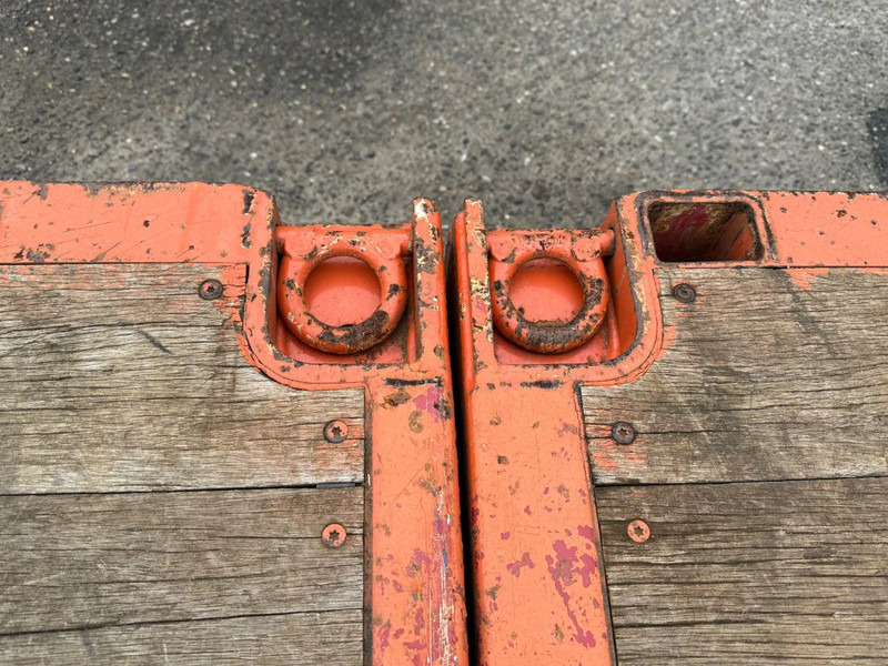 Низькорамна платформа напівпричіп ES-GE 2 AXLE STEERING,, 5 M EXTENDABLE, TUV TILL 206-06-2026: фото 13 Низькорамна платформа напівпричіп ES-GE 2 AXLE STEERING,, 5 M EXTENDABLE, TUV TILL 206-06-2026: фото 13