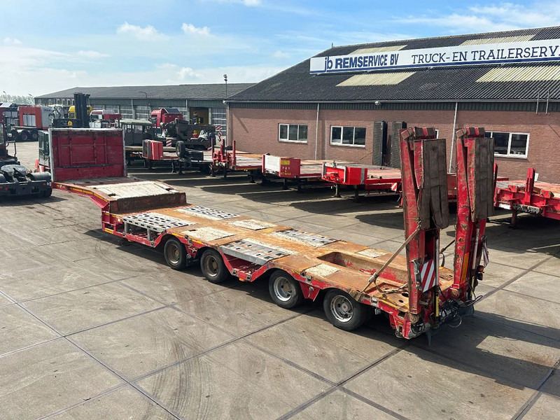 Faymonville F-S44-1AAA 4 AXLE, 2 STEERING AXLE, 7.9 METER EXTENADABLE DOUBLE RAMPS - Низькорамна платформа напівпричіп: фото 2 Faymonville F-S44-1AAA 4 AXLE, 2 STEERING AXLE, 7.9 METER EXTENADABLE DOUBLE RAMPS - Низькорамна платформа напівпричіп: фото 2