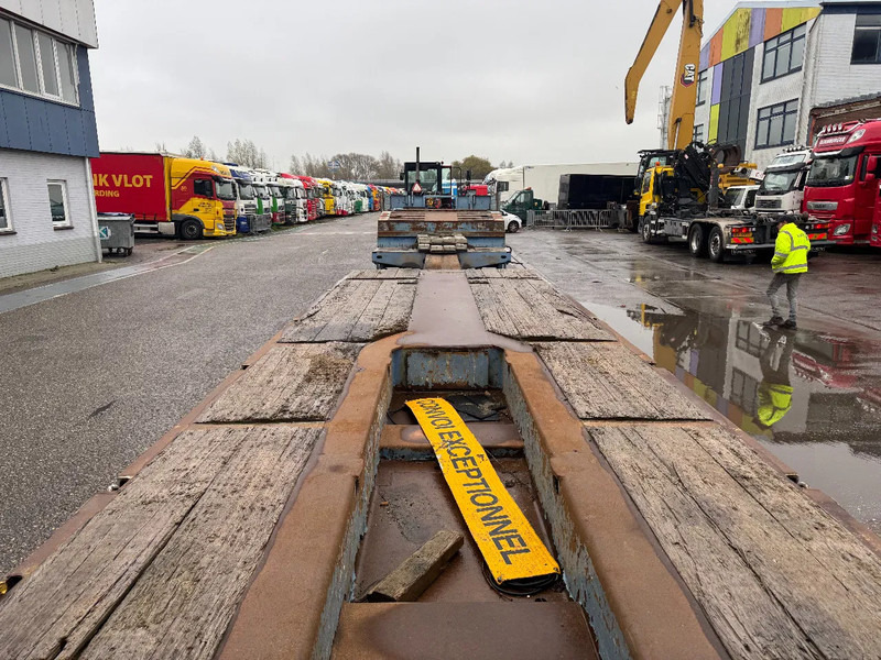 Faymonville TL4S 2,8M EXTENDABLE + HYDRAULIC RAMPS 3 AXLE STEERING - Низькорамна платформа напівпричіп: фото 5 Faymonville TL4S 2,8M EXTENDABLE + HYDRAULIC RAMPS 3 AXLE STEERING - Низькорамна платформа напівпричіп: фото 5
