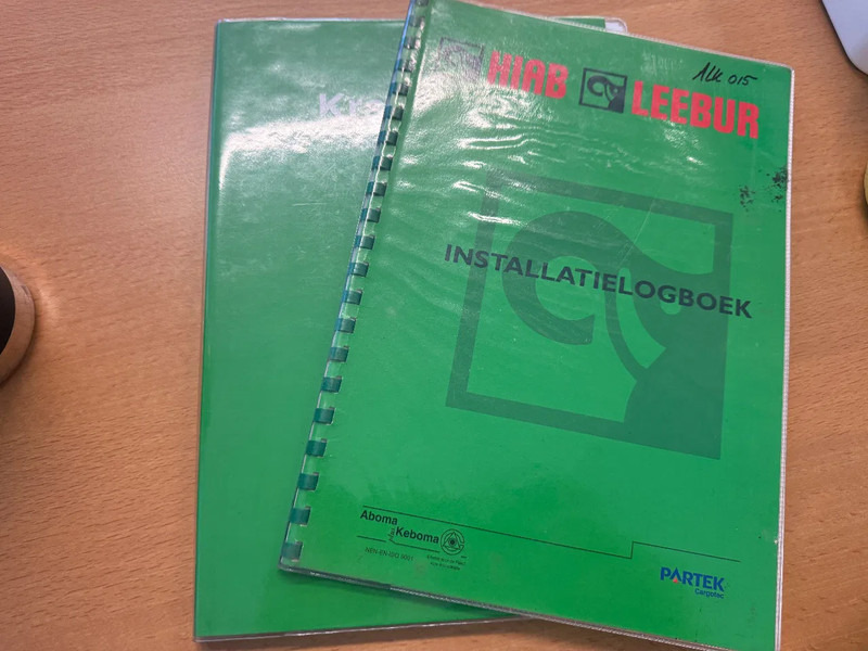 Hiab R330-F4 REMOTE CONTROLE AN STAMPS, HATZ MOTOR - Стріла: фото 5 Hiab R330-F4 REMOTE CONTROLE AN STAMPS, HATZ MOTOR - Стріла: фото 5